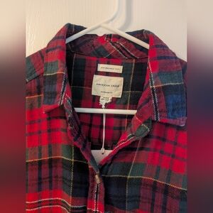 Women's American Eagle Flannel Long Sleeve Shirt Size Medium Boyfriend Fit Plaid